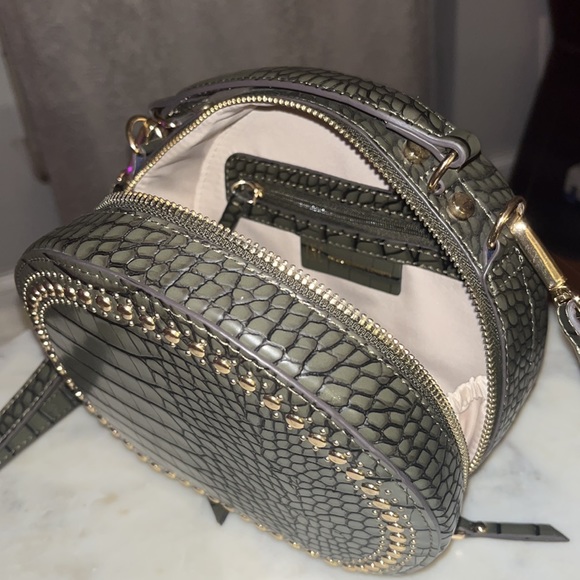 Designer Snakeskin Handbag - Picture 12 of 12